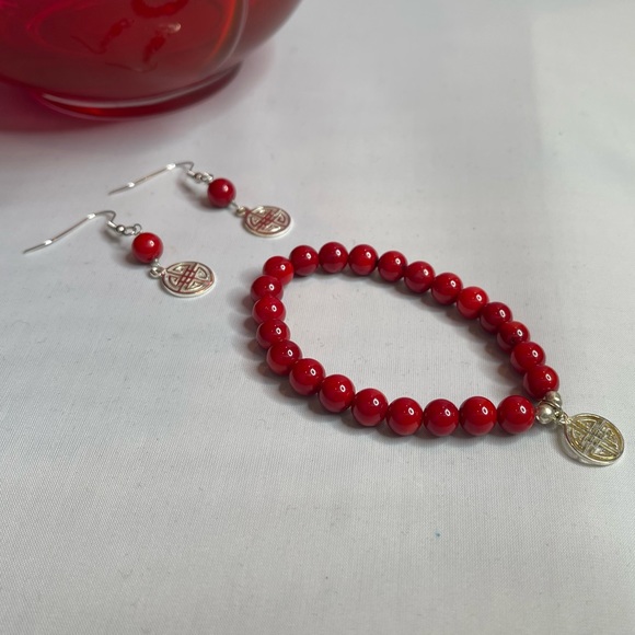 New Bracelet & Earring Set - Picture 3 of 8